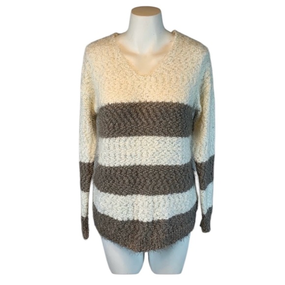 NWT- Knox Rose V Neck Stripe Sweater- Small - Picture 1 of 11